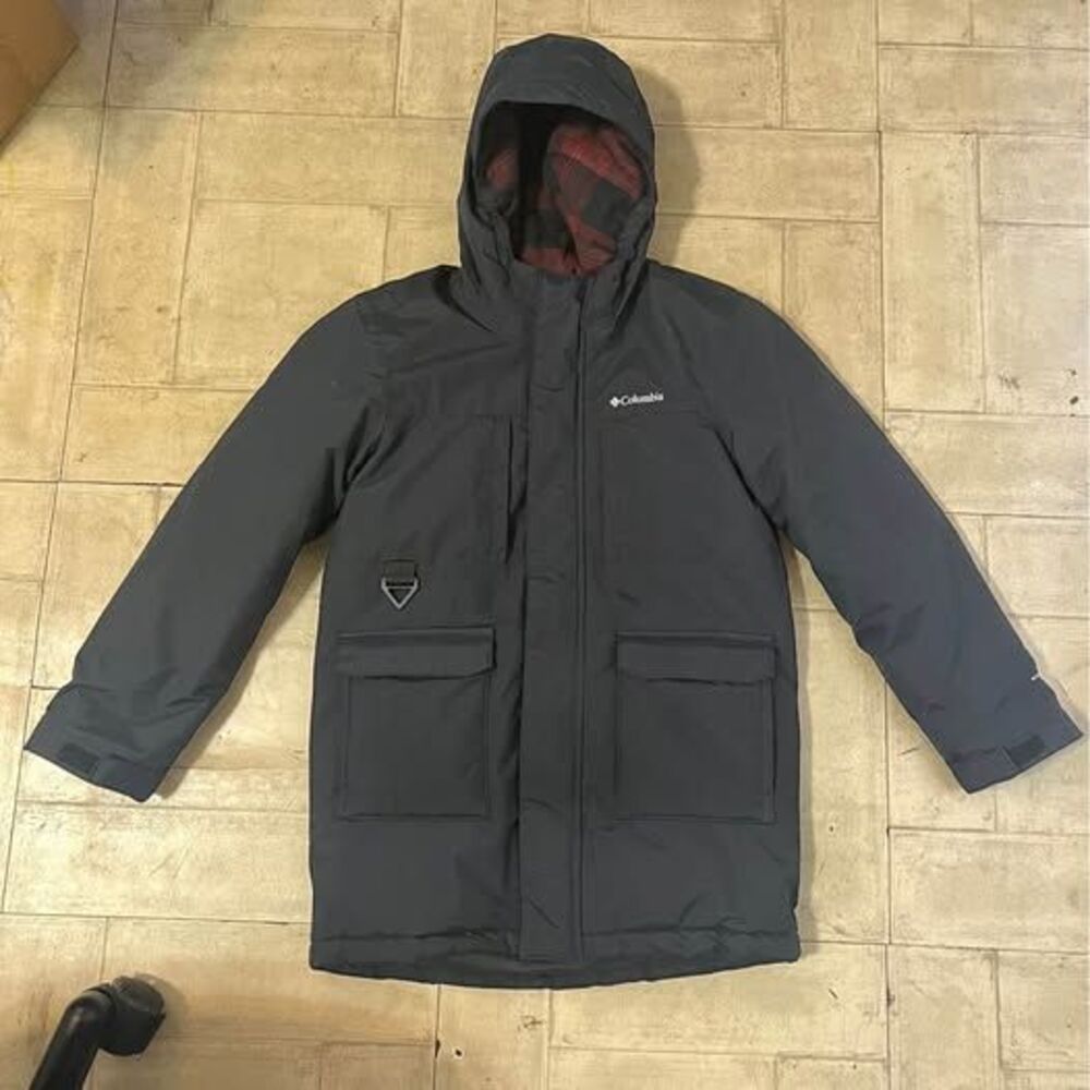 Columbia Sportswear boys' black insulated jacket size M(10-12)